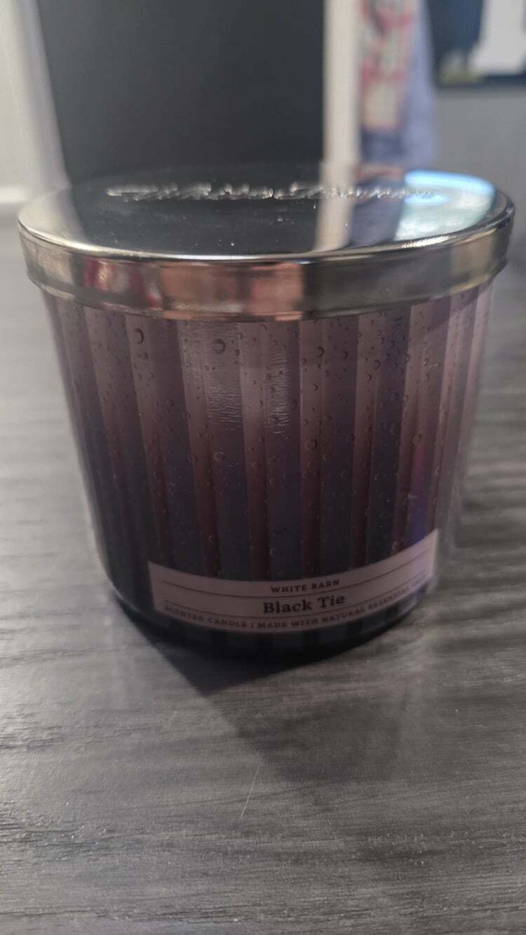 NEW Bath & Body Works 3 Wick Candle 14.5 oz Black Tie No Box Msrp $27 Romantic - Picture 1 of 4
